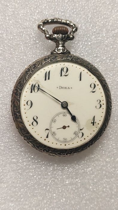 Часы карманные швейцарские DOXA