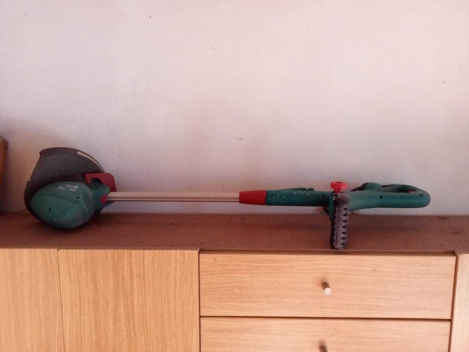 Aparador de relva Eletrico Bosch