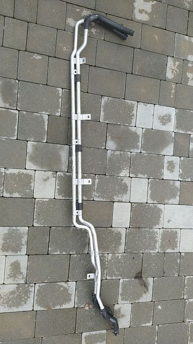 Audi q7,cayenne 9y0 патрубок охолодження  4m0122480b