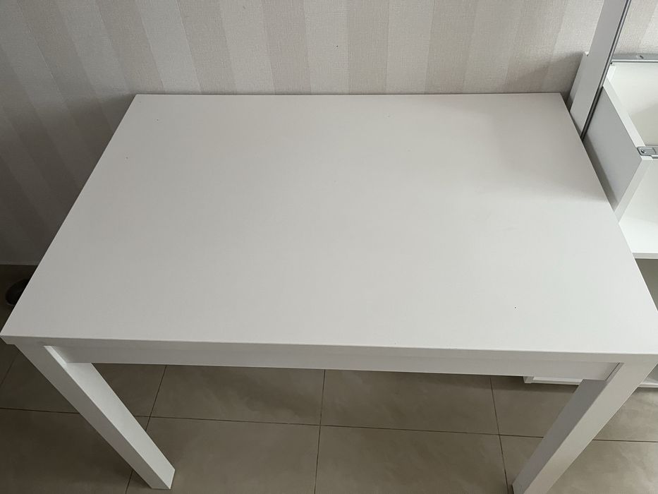 Bialy stol kuchnia/jadalnia