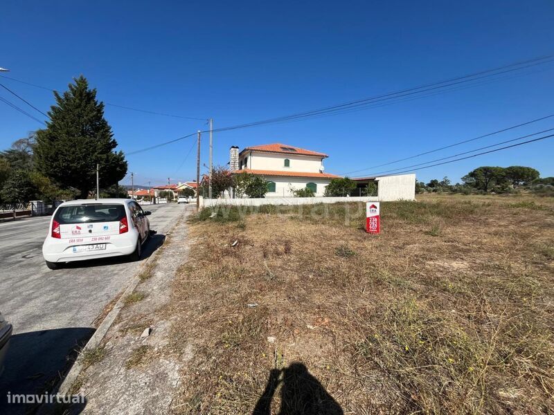 Terreno Urbano / Gouveia, Vila Nova de Tazem