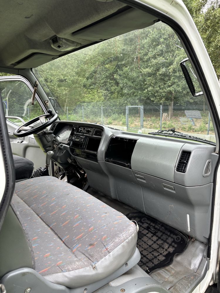Mitsubishi Canter