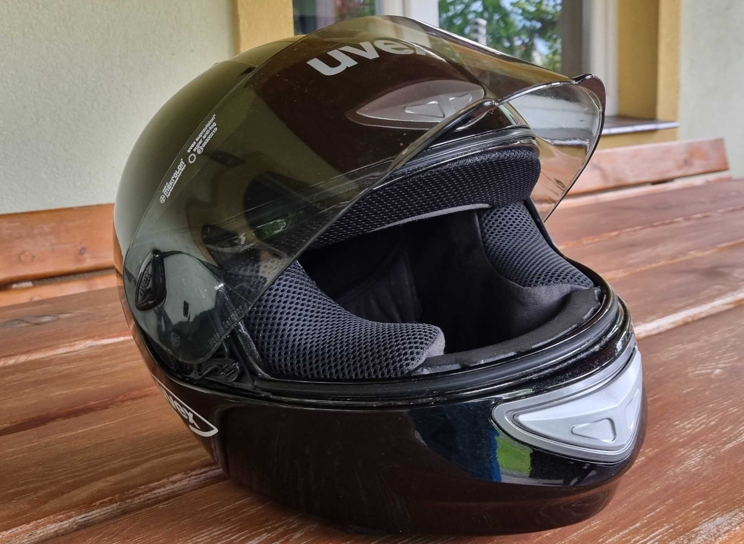 Kask motocyklowy Uvex Boss 525