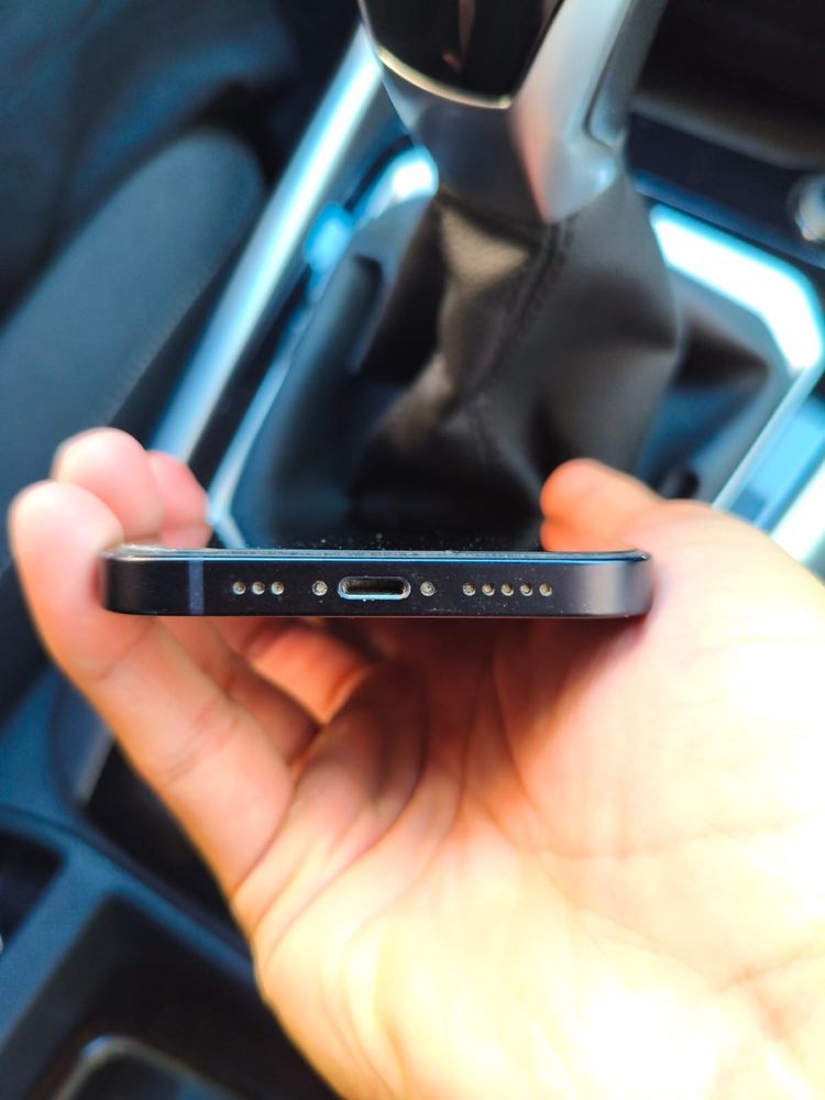iPhone 12 64GB Preto