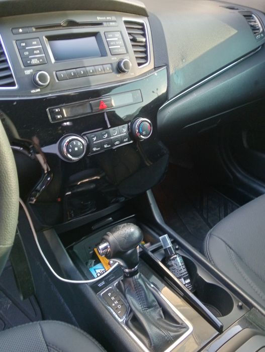 Автомобіль седан