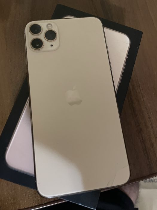 Продам iphone 11 pro max 64gb