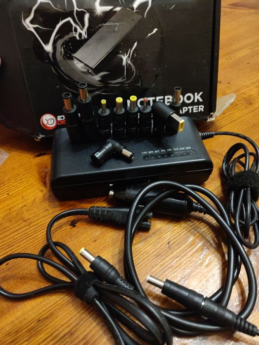 Універсальний блок живлення для ноутбука 15-24V 4.5A 100W