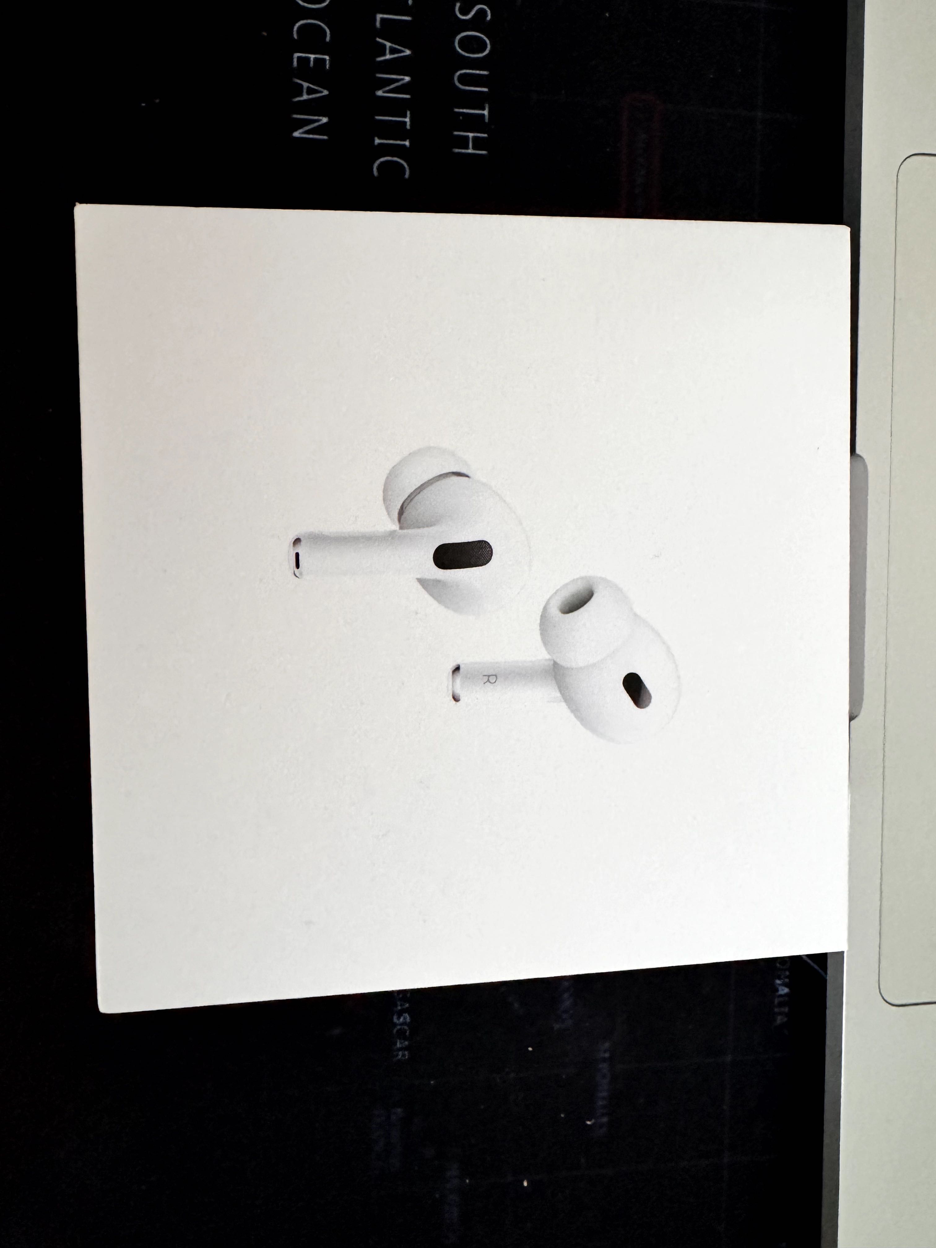 AirPods Pro 2gen model A2698 A2699 A2700