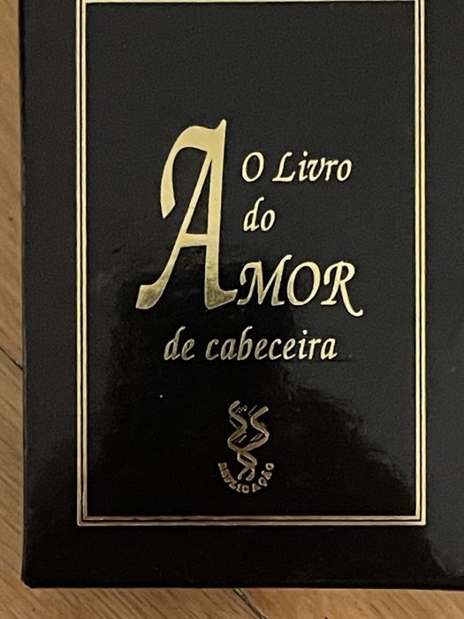Livro cabeceira em 2 mao