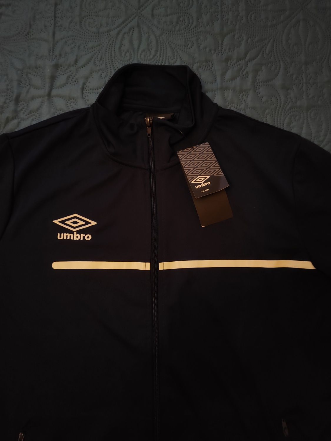 Casaco Umbro Nova com Etiqueta