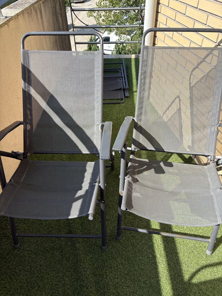 Conjunto mesa e 4 cadeiras exterior