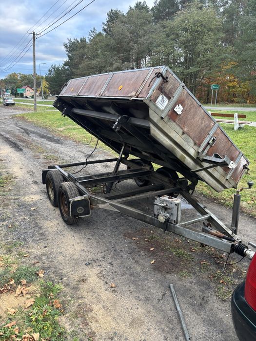 Przczepka wywrotka 3 trony kiper  do busa