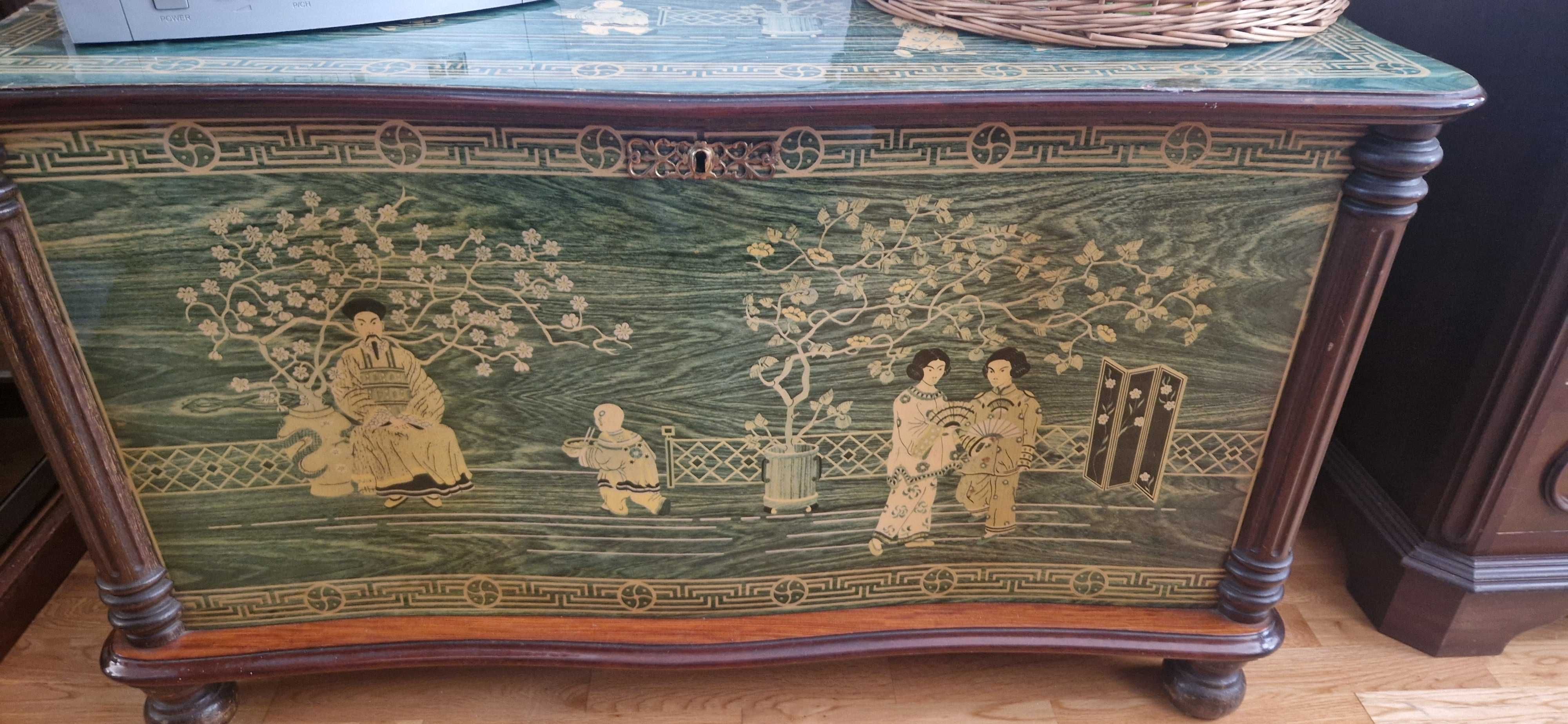 Arca chinesa em malaquite . Em bom estado!