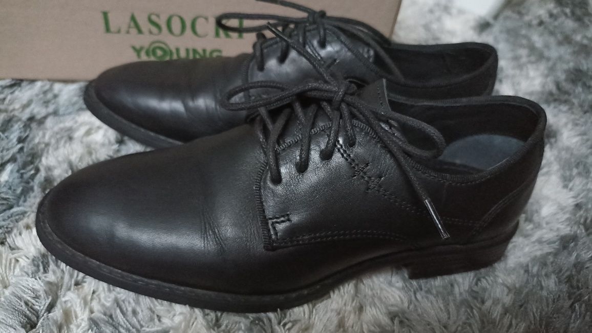 Buty chłopięce Lasocki czarne, r. 32