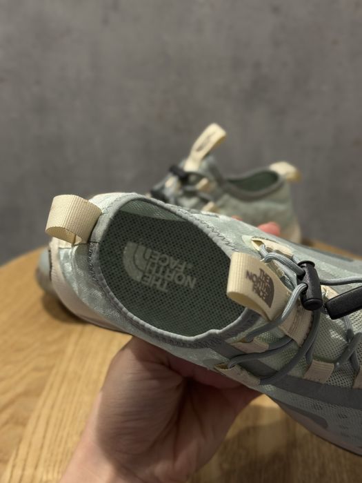 Жіночі кросівки The north face skagit