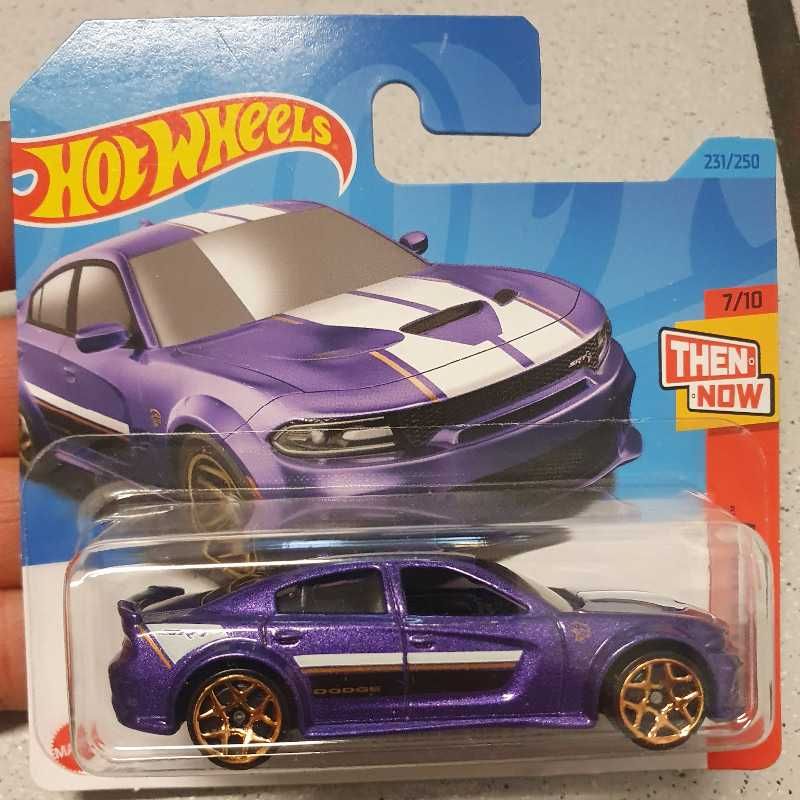 HotWheels - '20 Dodge Charger Hellcat - nowy