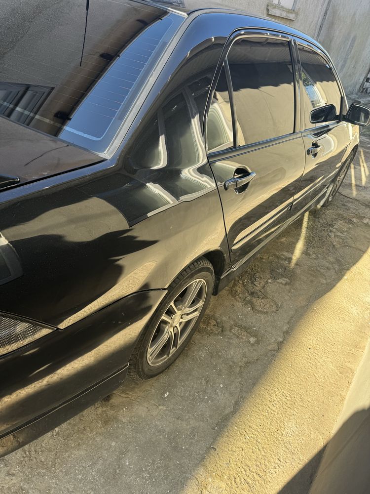 Mitsubishi Lancer 9 2.0  В доброму стані
