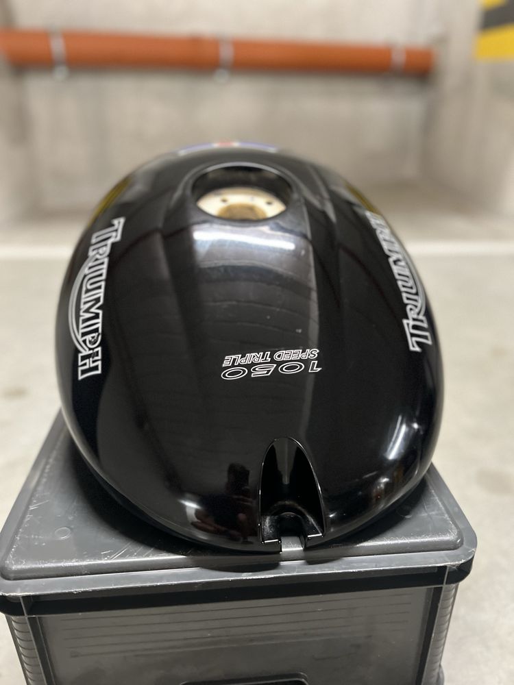 Zbiornik paliwa Triumph Speed Triple 1050