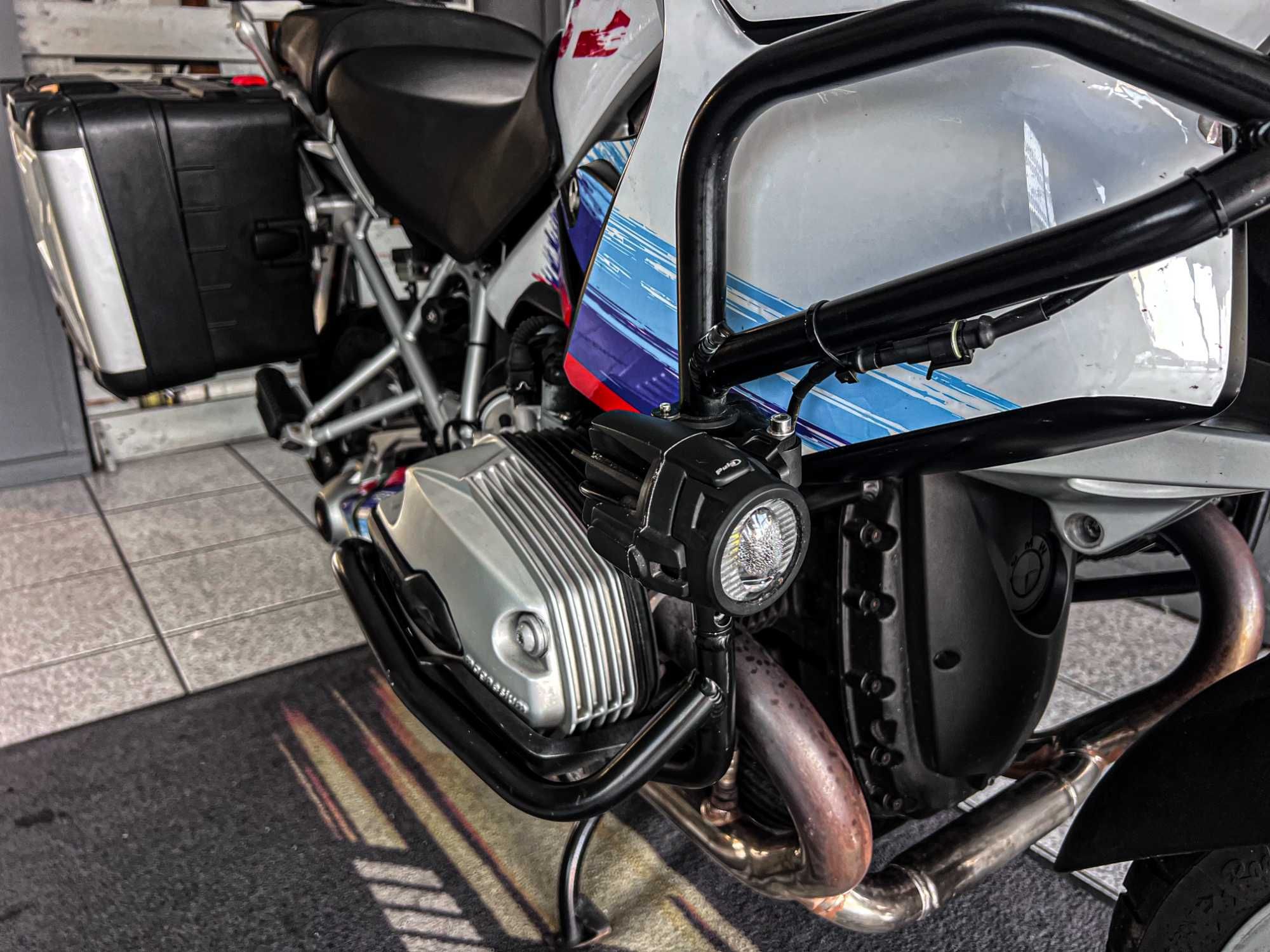 BMW  R  1200 GS .