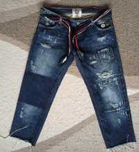 Spodnie jeansowe Wiya
