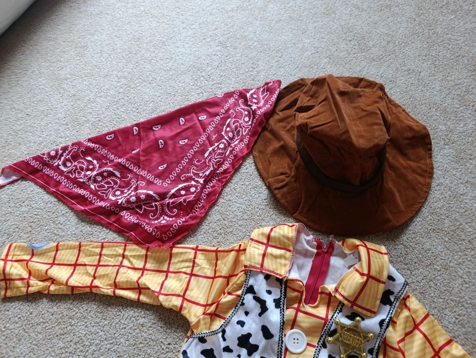 Toy story, szeryf, chudy, Andy, strój szeryfa