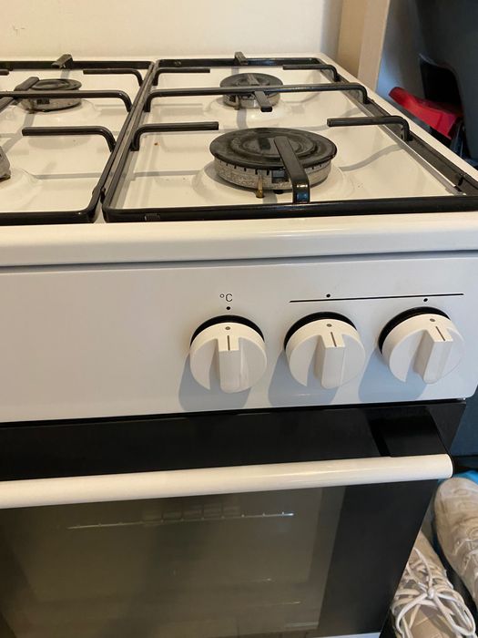 Kuchenka gazowa Mora P151BW 4 palniki