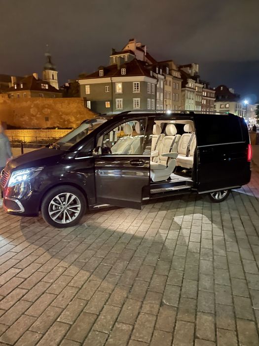 Prywatny transport na lotnisko, spotkania, warsztaty, 6 osób