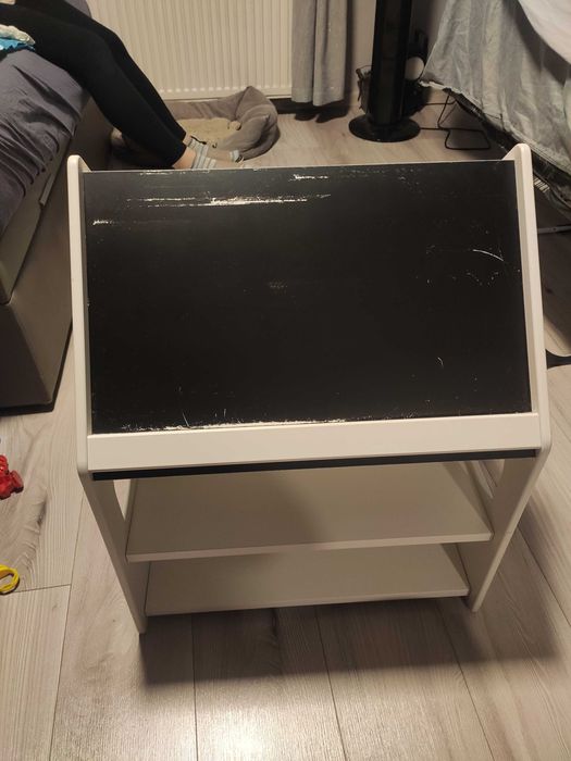 Biurko domek dla dziecka tablica do kredy