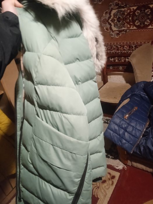 Куртки жіночі в чудовому стані
