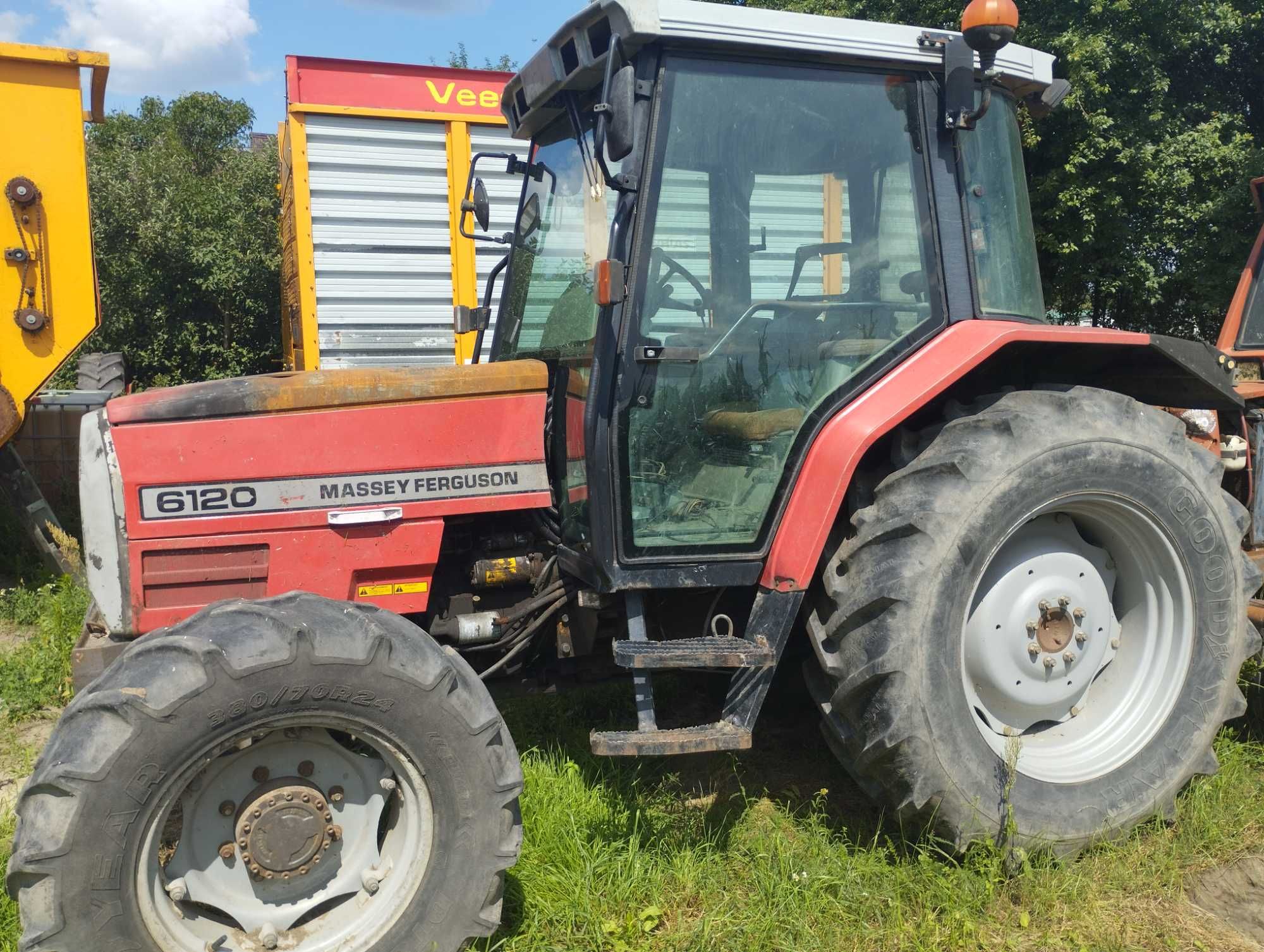Massey Ferguson 6120