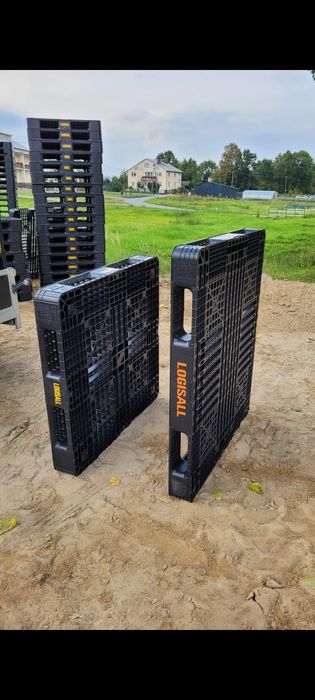 Sprzedam palety plastikowe  110x110 cm, 100x120 cm, 130x110 cm