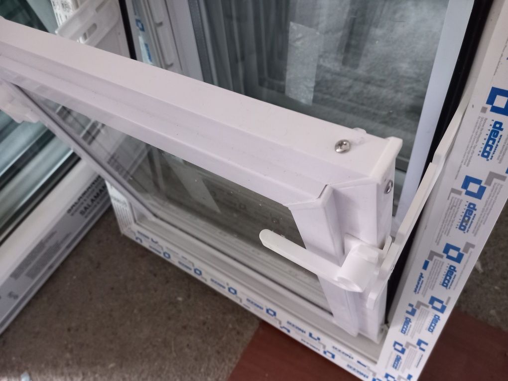 Okna Pcv -50x50- uchylne (mam 10szt) Duży Skład Okien Pcv