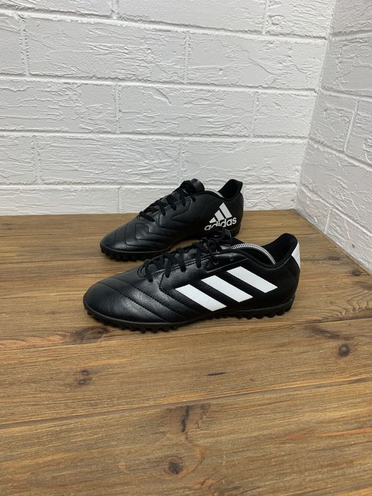 Футбольная обувь Adidas оригинал 42.5 бутсы шиповки сороконожки