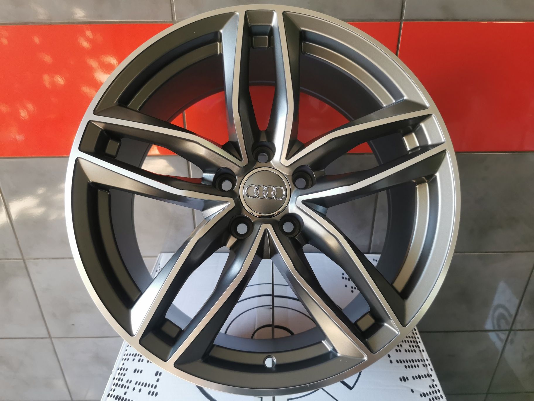 Nowe! Felgi 18" 5x112 Audi S-Line A4 A5 A6 A8 Q3 Q5 opony ET 35