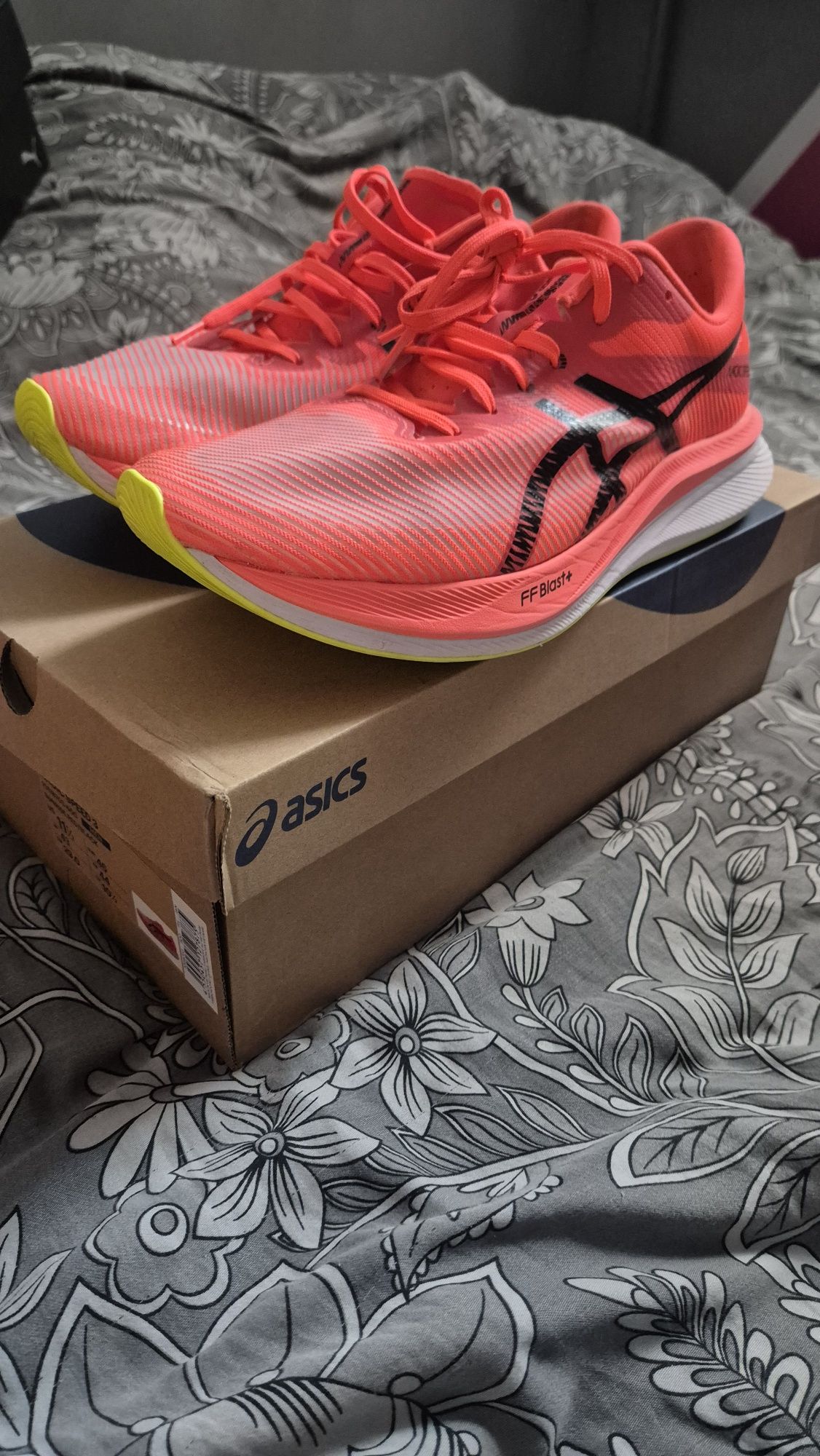 ASICS Magic speed 3