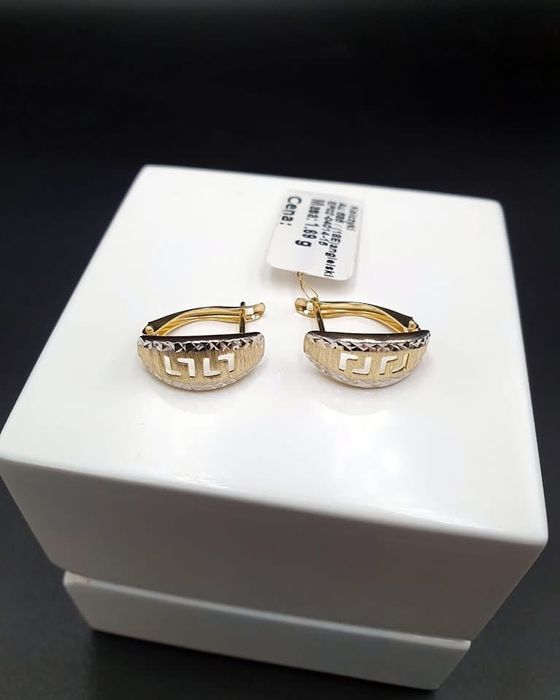 Piękne Złote Kolczyki Grecki Wzór zdobione Białym Złotem