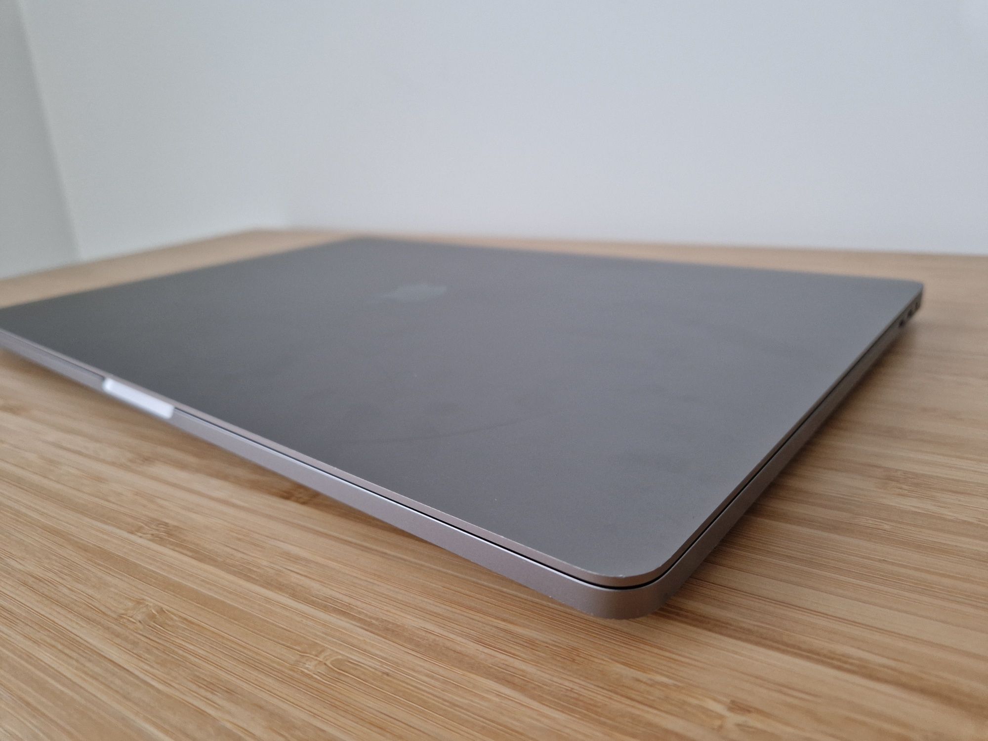 Mac Book Pro 16" i7 2019