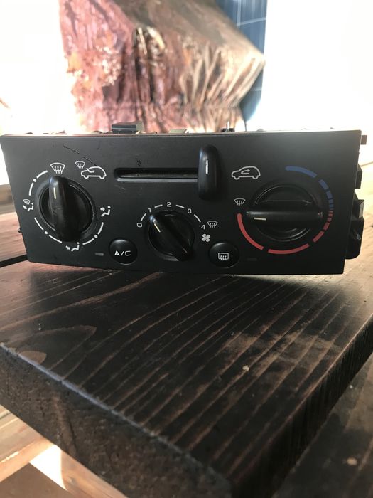 Блок керування пічкою Пежо