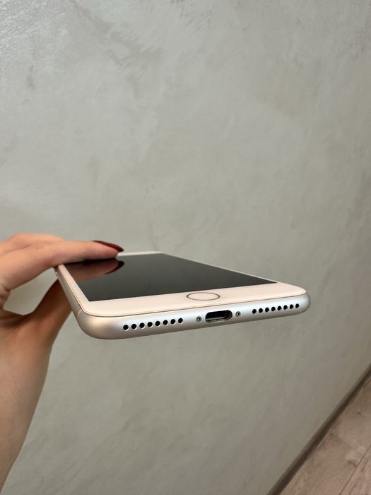 iPhone 8 plus вживаний 256гб