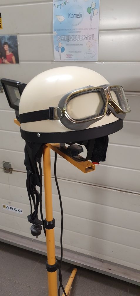 Kask orzeszek gogle prl