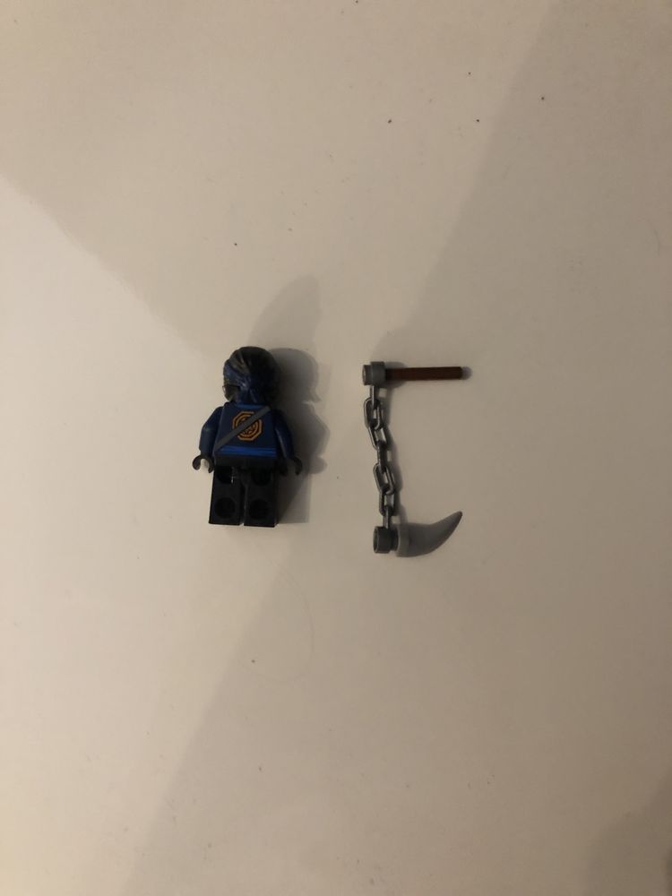 Figurka LEGO Ninjago Jay + Broń