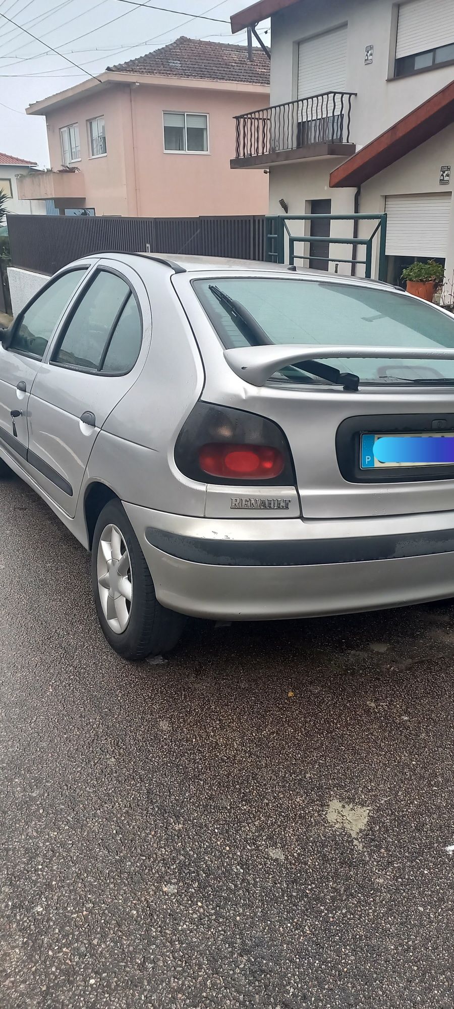 Renault megane 98 a andar bem