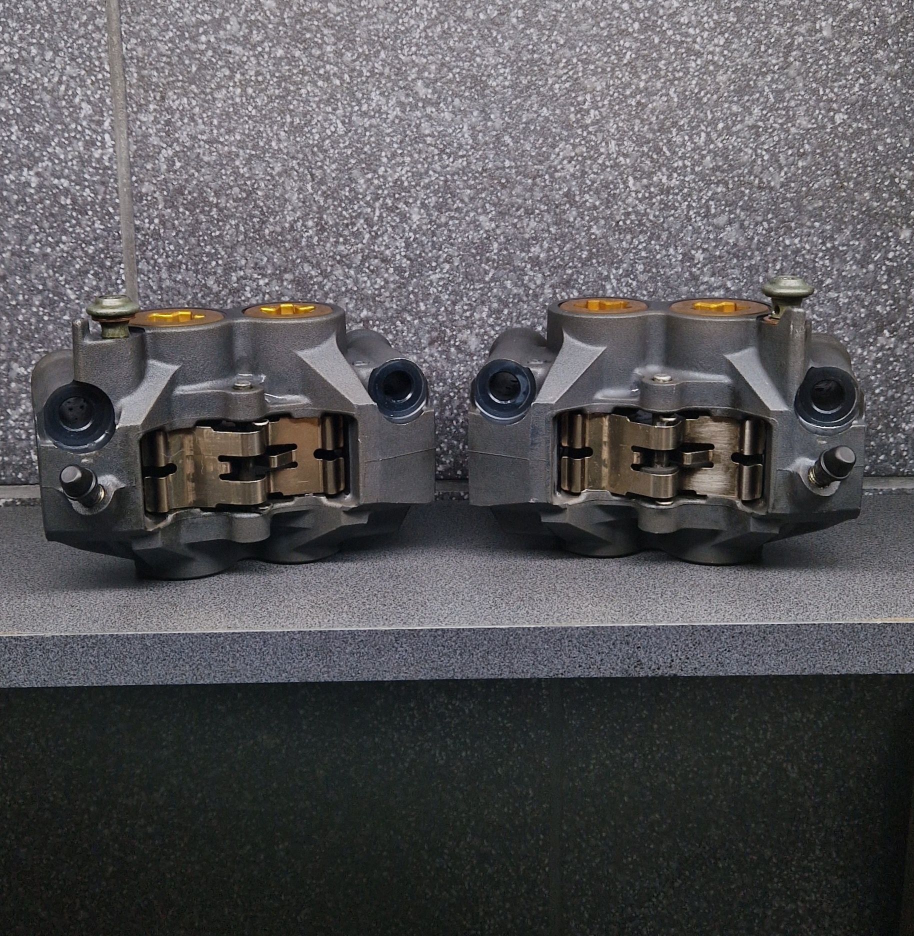 Zaciski hamulcowe Yamaha R1 RN12 R6 tor torowe stunt