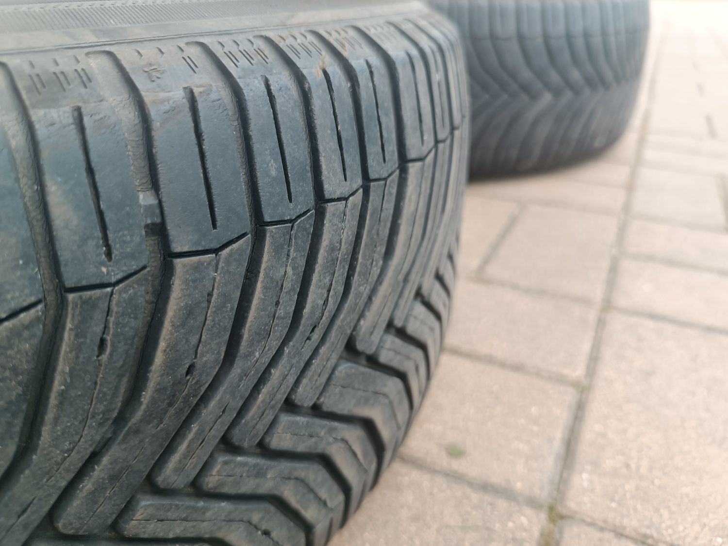 Komplet opon Michelin 205/55 R 16 całoroczne