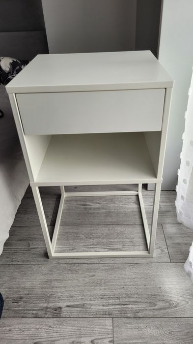 Stolik nocny szafka nocna IKEA Vikhammer biały
