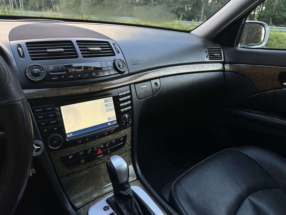 Mercedes-Benz E-Class W211 Universal 3.2 CDI