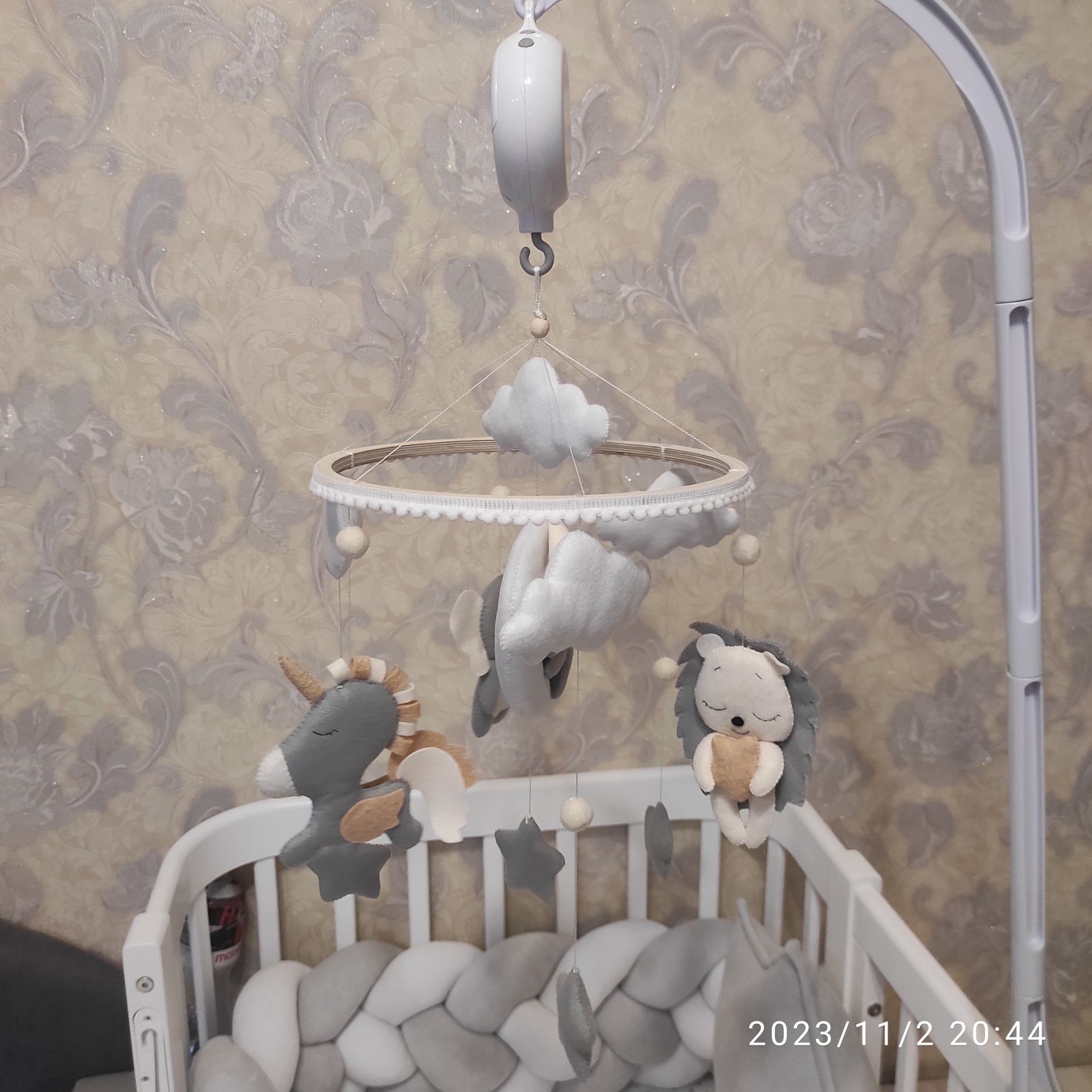 Дитяче ліжечко, ідеальний стан