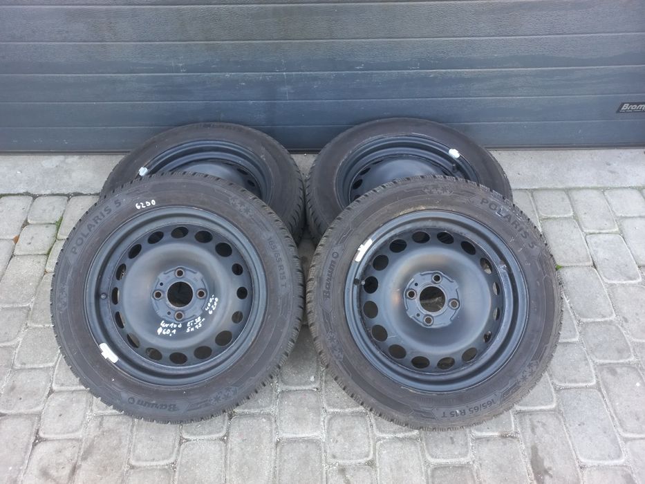 Koła zimowe 15" 4x100 do Smart

-komplet kół zimowych do Kia