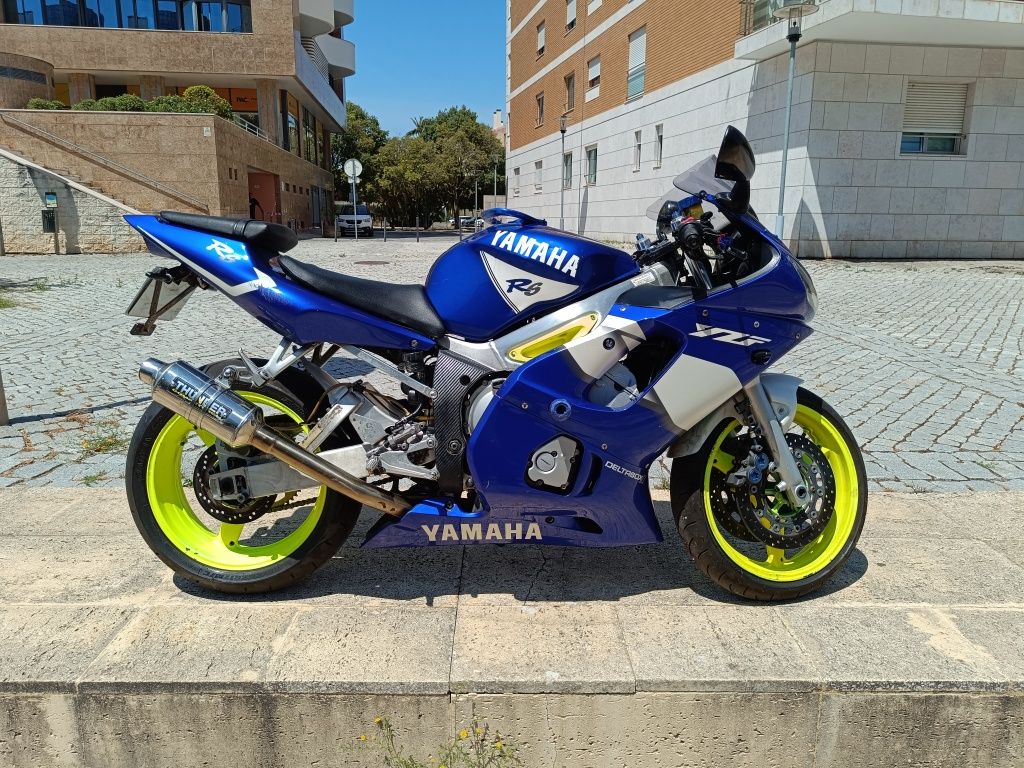 Yamaha YZF R6 vários extras