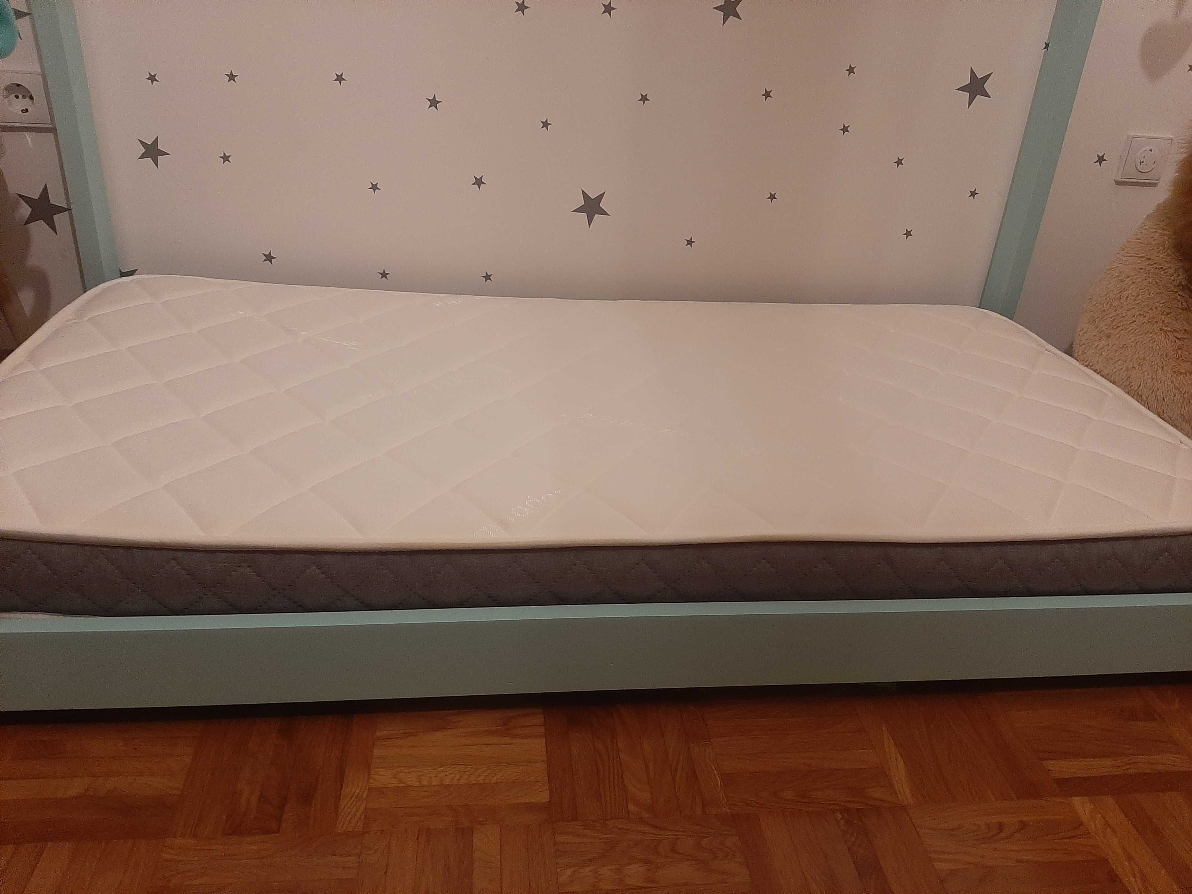 Cama de criança muito bonita e nunca usada